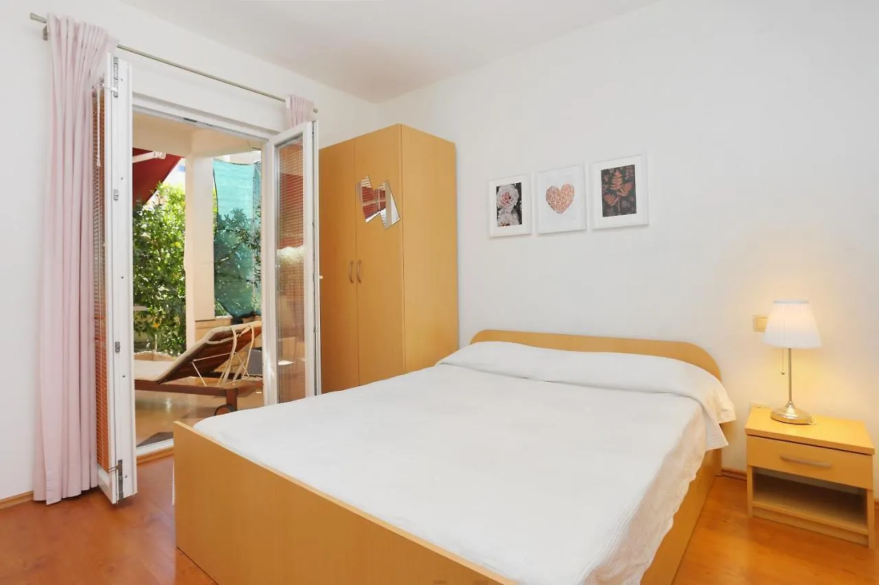 Apartments With A Parking Space Seget Vranjica, Trogir - 18326 Seget Donji